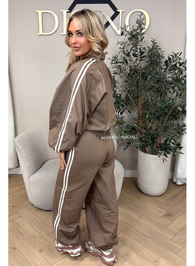 TAUPE - 'ALEXIS SET' - STRIPED JOGGER + JACKET SET