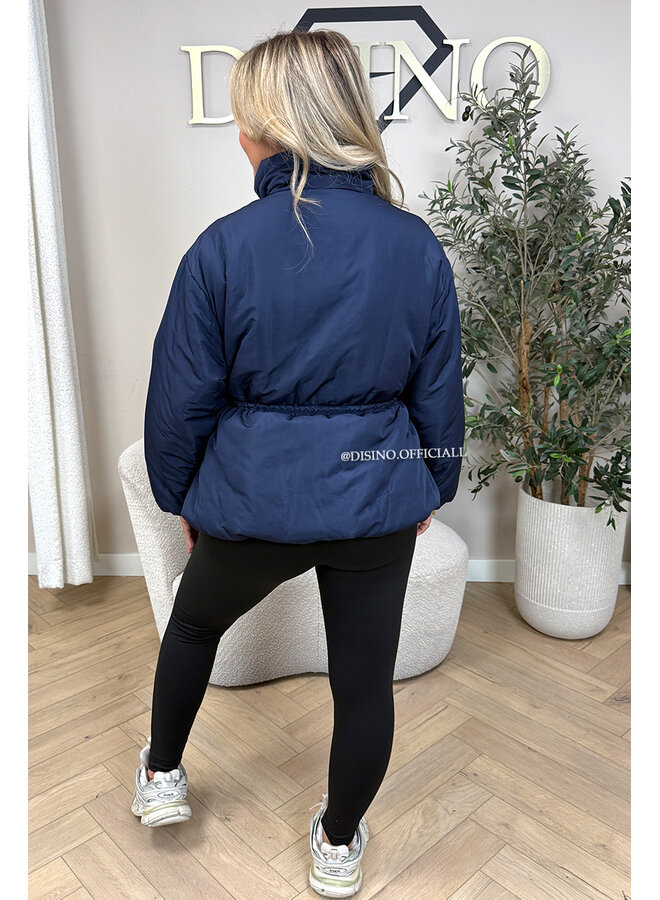 NAVY BLUE – ‘JUNIA JACKET’ – DRAWSTRING WAIST PUFFER JACKET