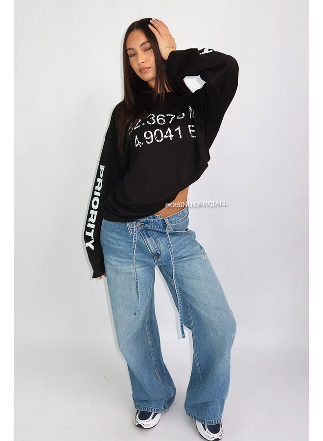 BLACK - 'COORDINATES LONGSLEEVE' - OVERSIZED PRIORITY LONGSLEEVE