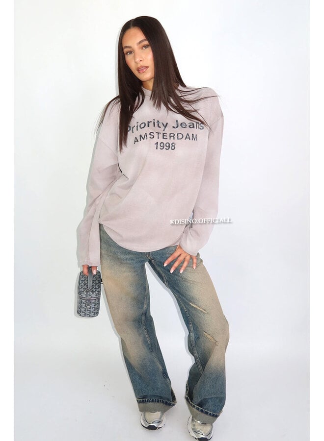 GREY - '1998 AMSTERDAM LONGSLEEVE' - OVERSIZED PRIORITY LONGSLEEVE TOP