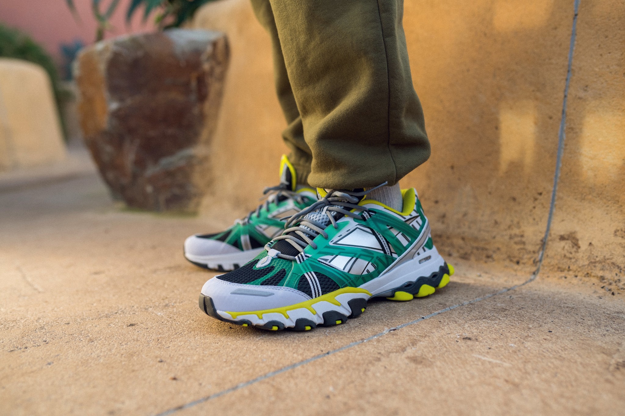 Reebok DMX Trail Shadow Black Clover Hero Yellow