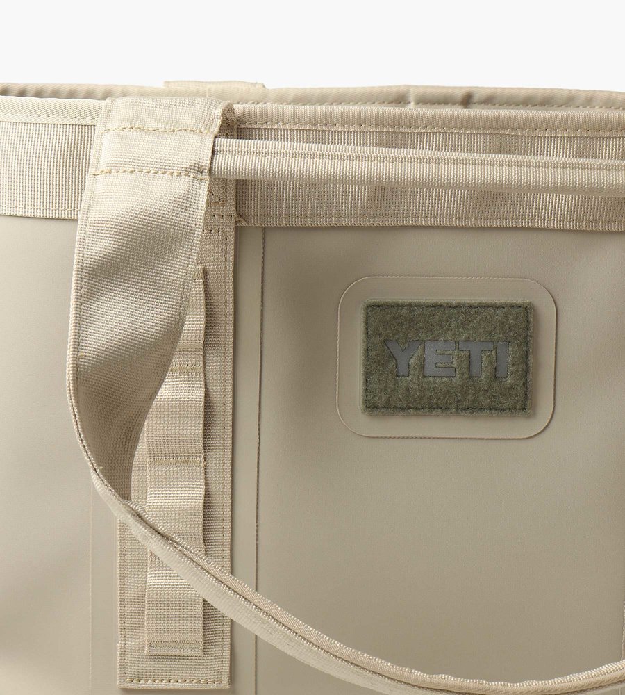  YETI Camino Carryall 35, All-Purpose Utility, Boat and Beach  Tote Bag, Durable, Waterproof, Everglade Sand : Sports & Outdoors