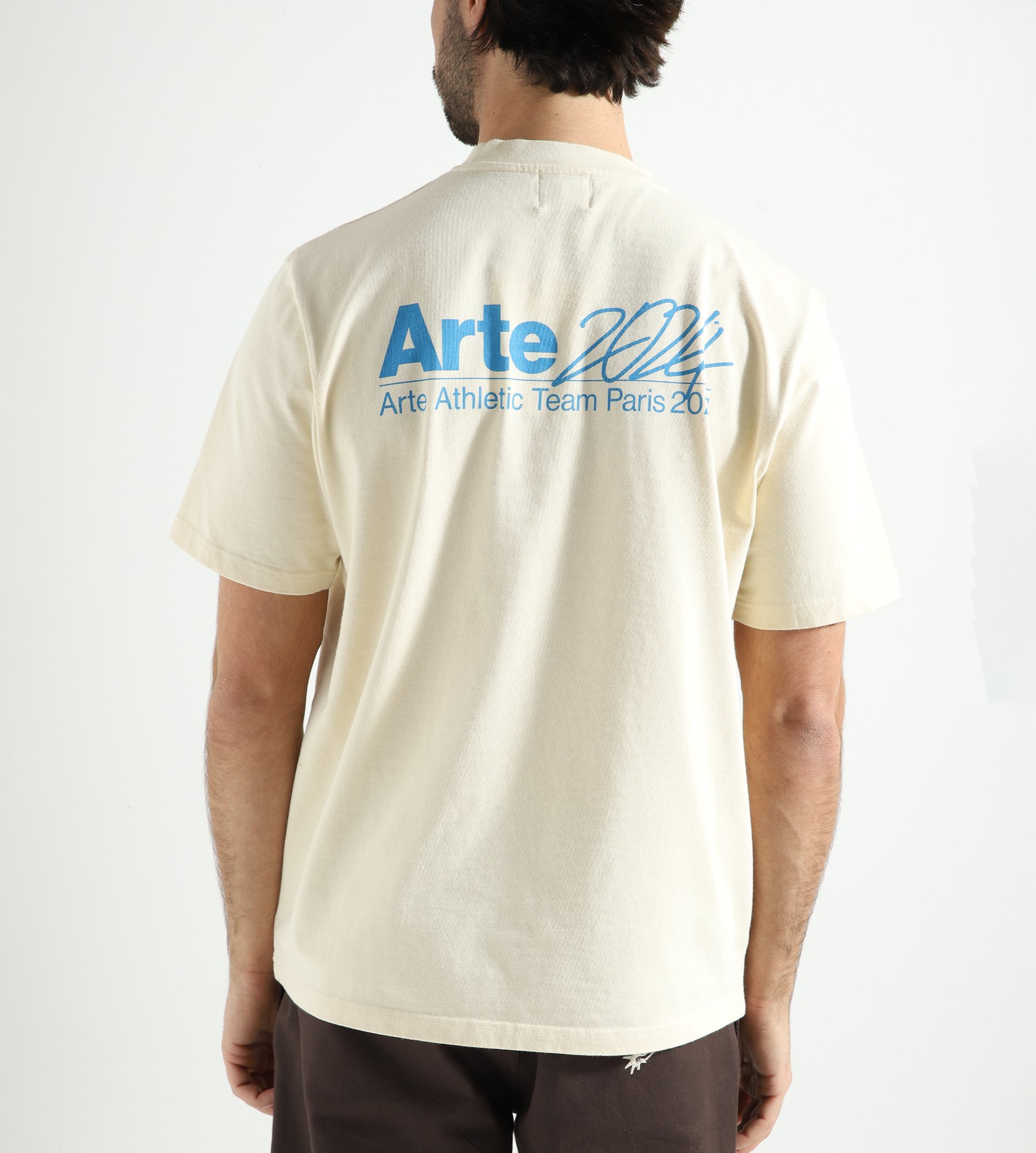 T on sale shirt arte