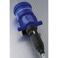 Dosing pump adjustable from 1 to 5 %