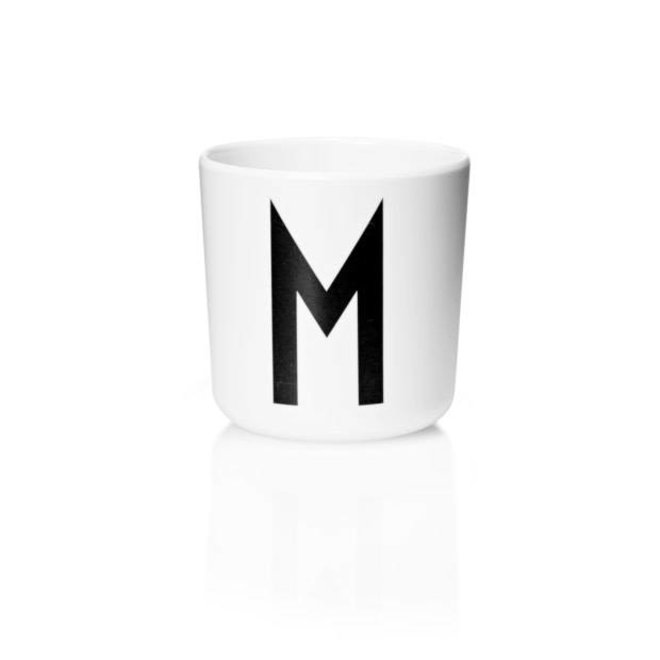 Design Letters - Drinkbeker M - Q