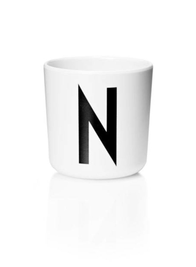 Design Letters - Drinkbeker M - Q