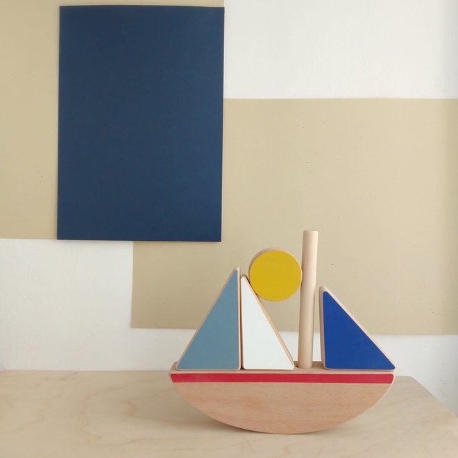 The wandering workshop - Sail boat stacking toy