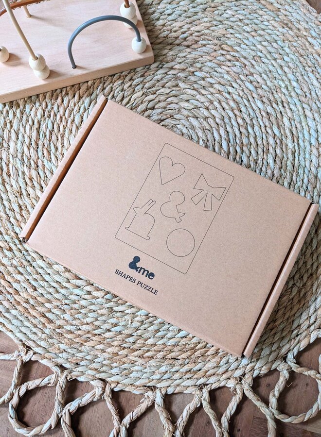 &Me - Puzzle Shapes box