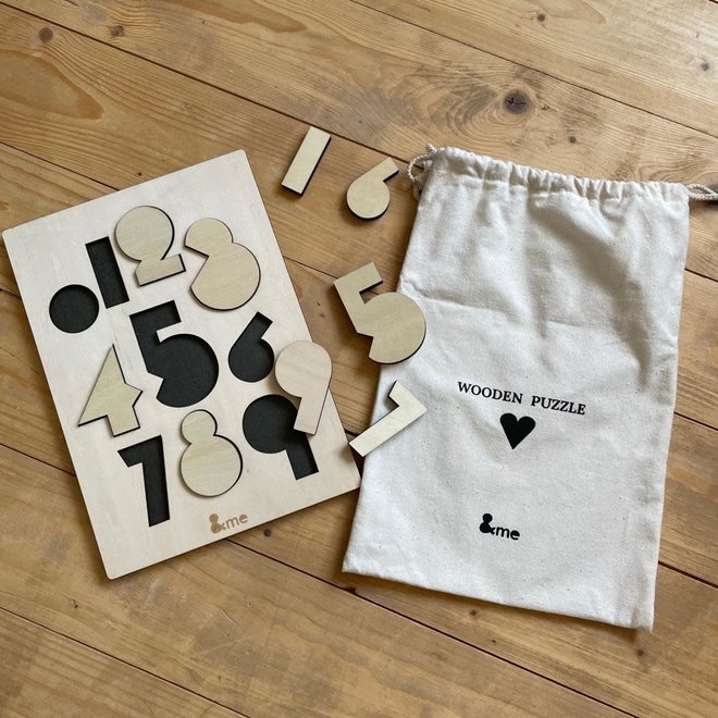 &Me - Puzzle Numbers box