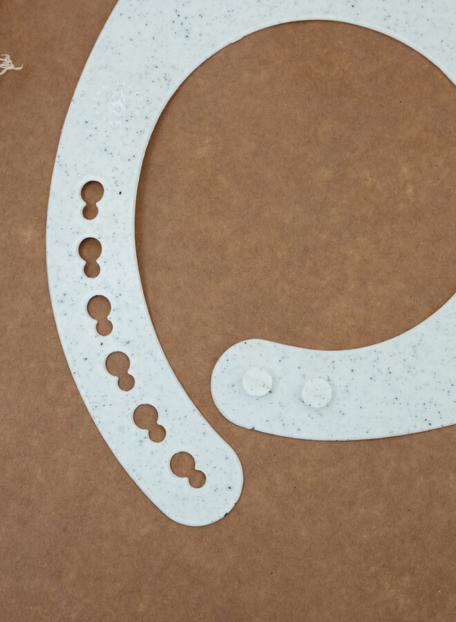 Mrs Ertha - Silicone bib coconut speckle