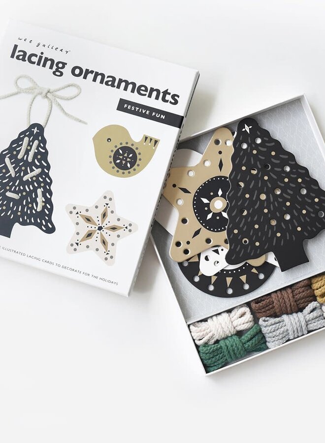 Wee Gallery - Lacing cards 'Tree ornaments'