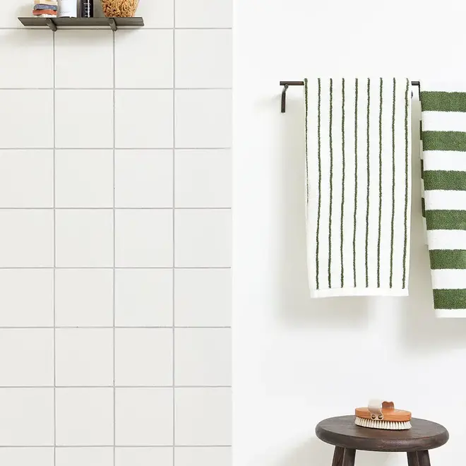 OYOY- Raita Towel - 40X60 Cm Green/ Off white