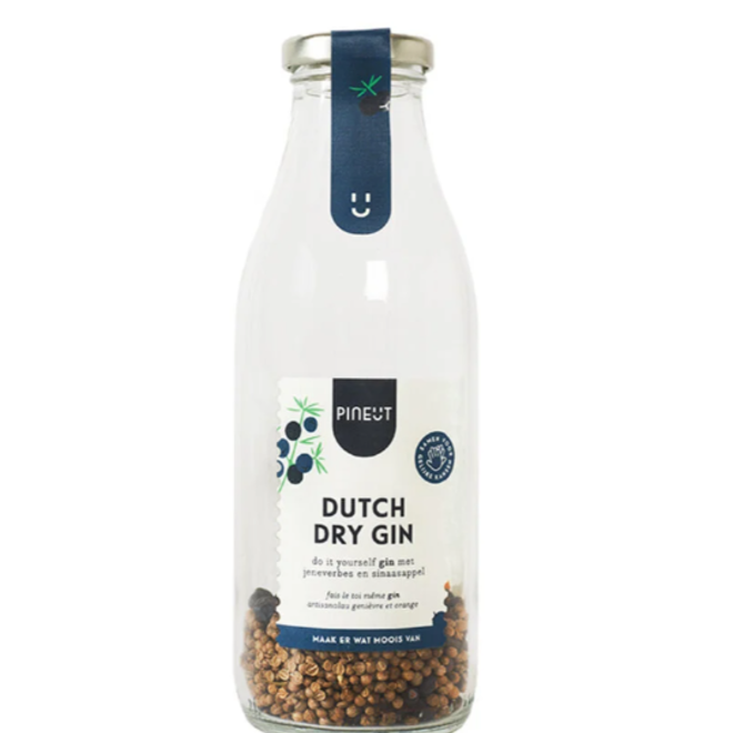 Pineut Cocktail Dutch Dry Gin