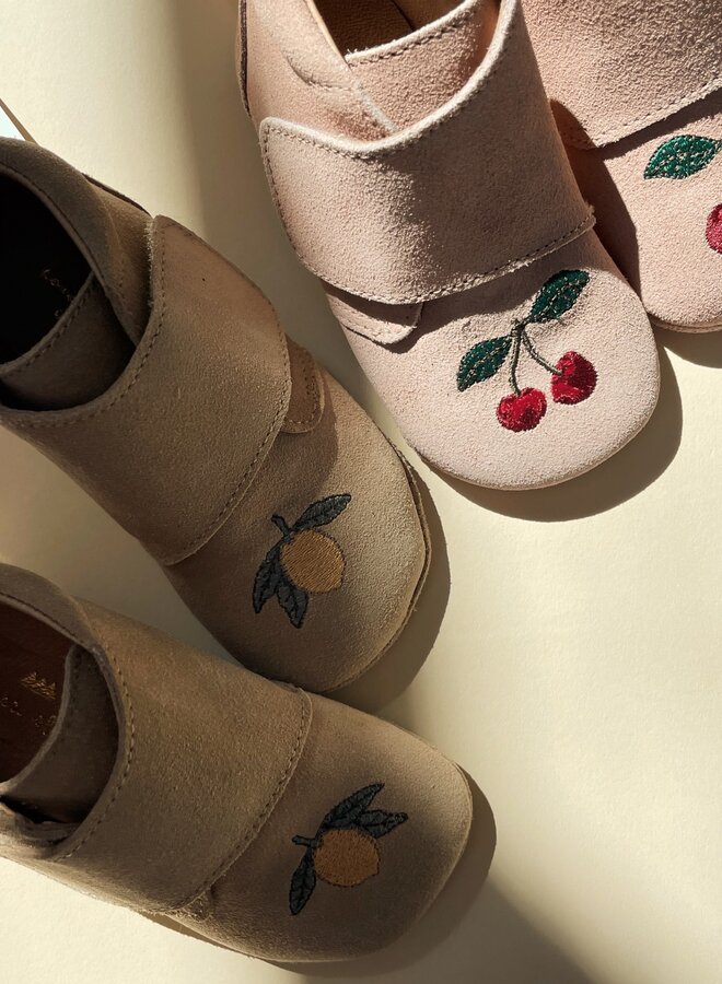 Konges Slojd - Mamour Embroidery footies Sand