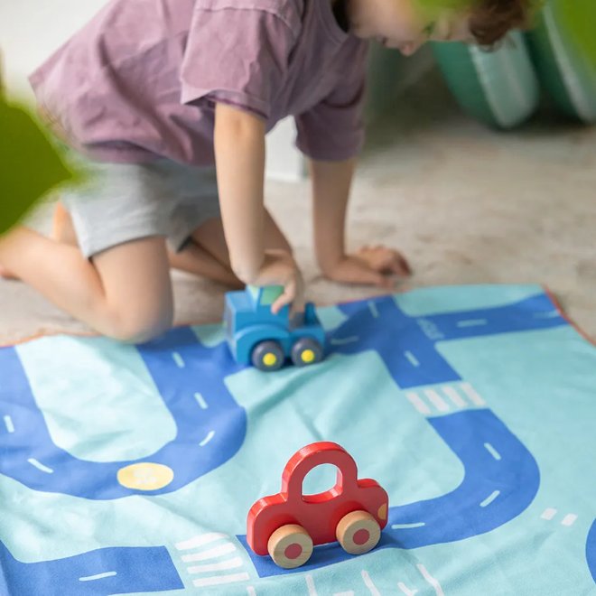 Quut - Play Towel Road 140 x 70 cm