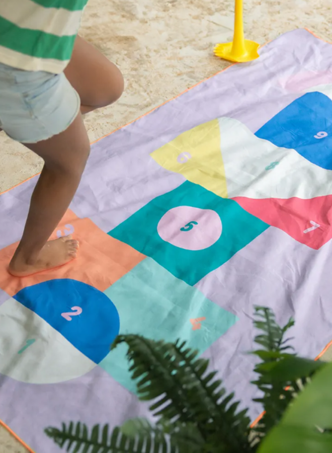 Quut - Play Towel Hopscotch 180 x 100 cm