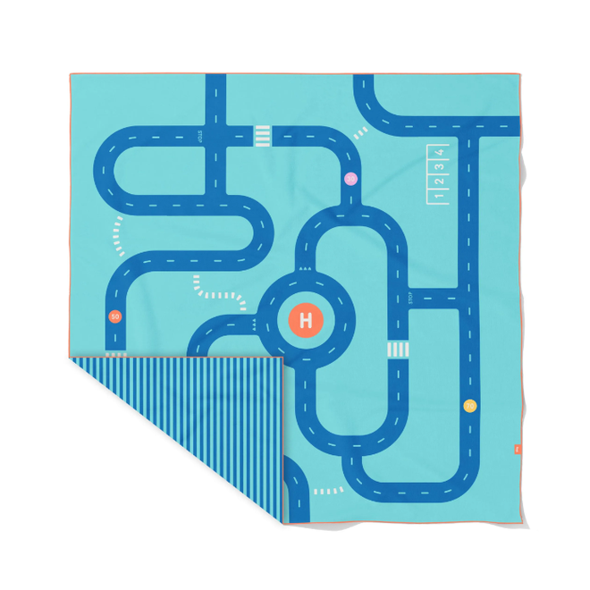 Quut - Play Towel Road 180 x 180 cm