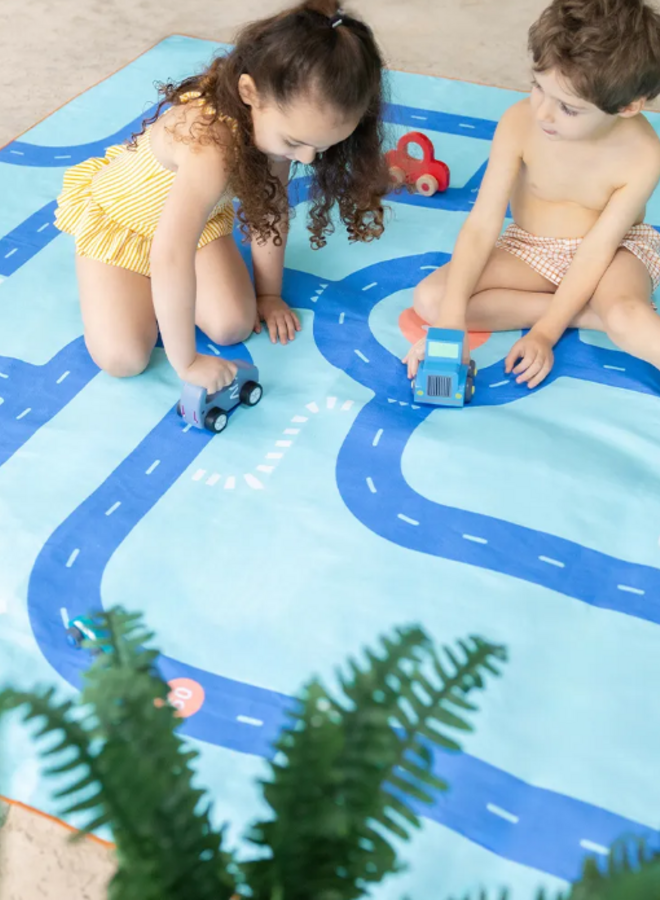 Quut - Play Towel Road 180 x 180 cm