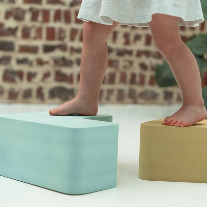 Moes - Play Blocks Sky