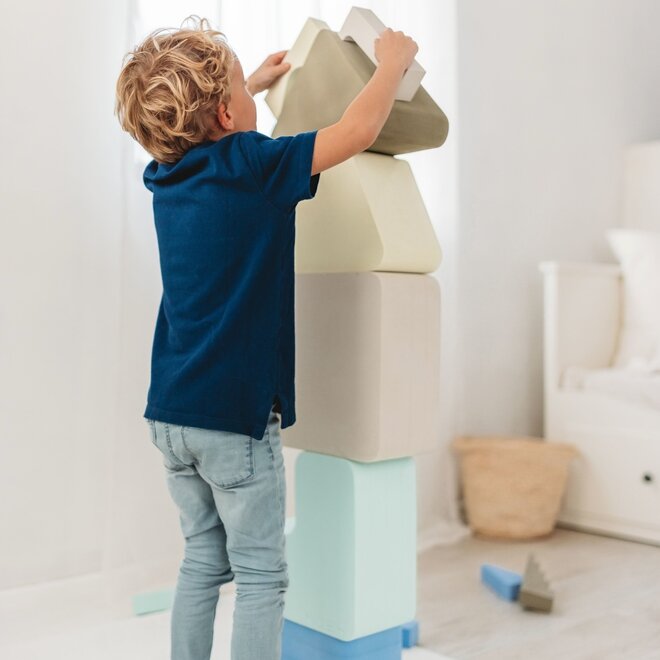 Moes - Play Blocks Sky