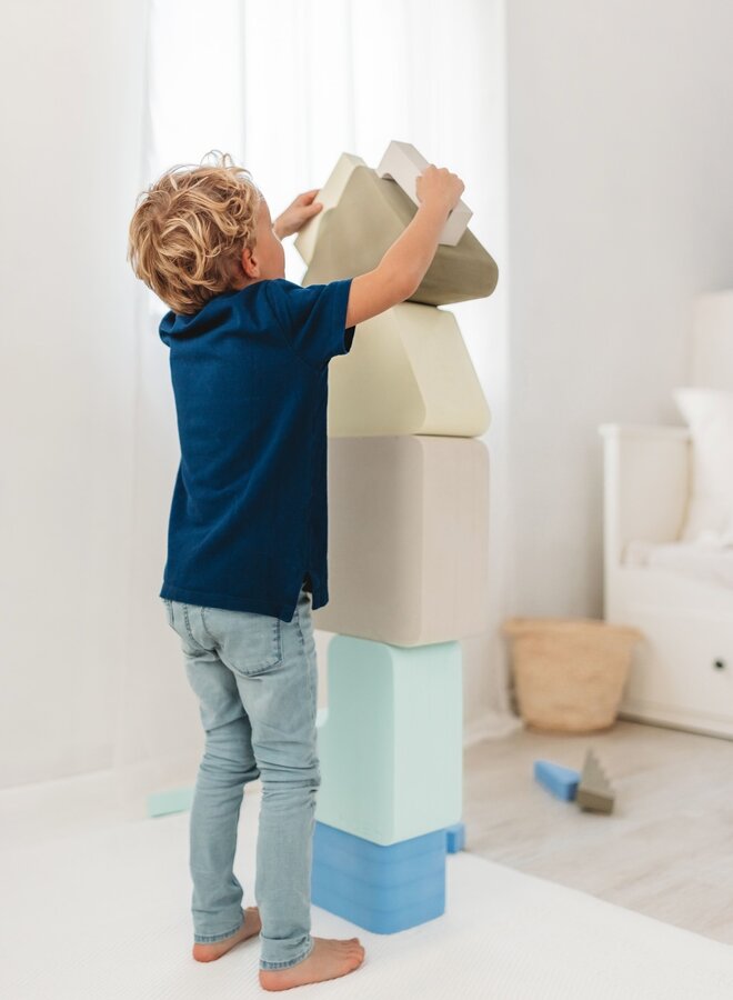 Moes - Play Blocks Sky