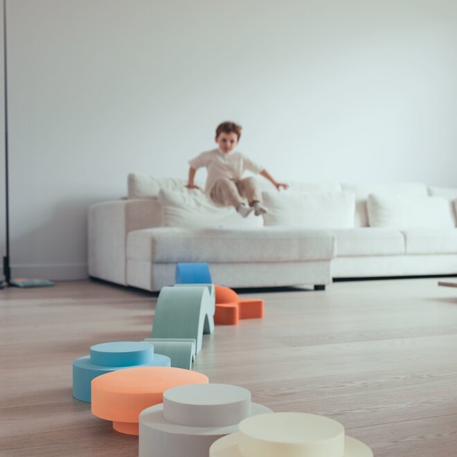 Moes - Rainbow Chair Earth