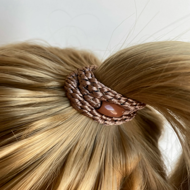 KKNEKKI - Nougat haarrekker en armband