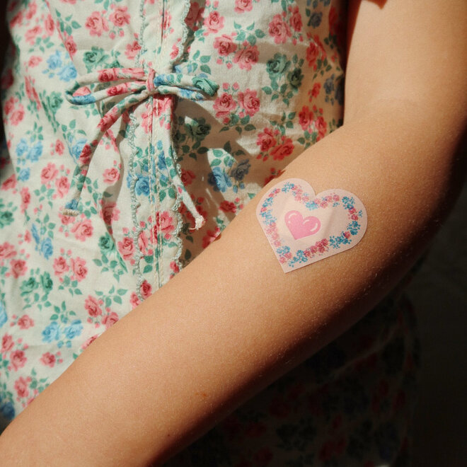 Konges Slojd - Kiss and comfort bandages Flowers