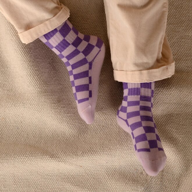 Nixnut - Checkered socks Purple