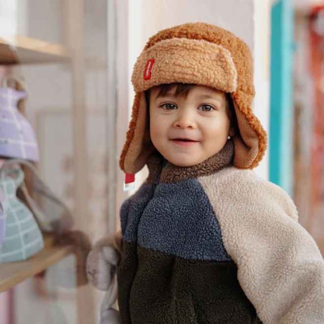 Hello Hossy - Chapka Cozy Sven