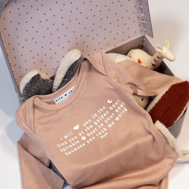 Elle and Rapha - Pastel body 'To the moon'