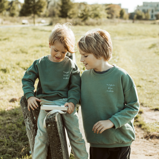 Elle and Rapha - Sweater BRO pine green (loose fit)