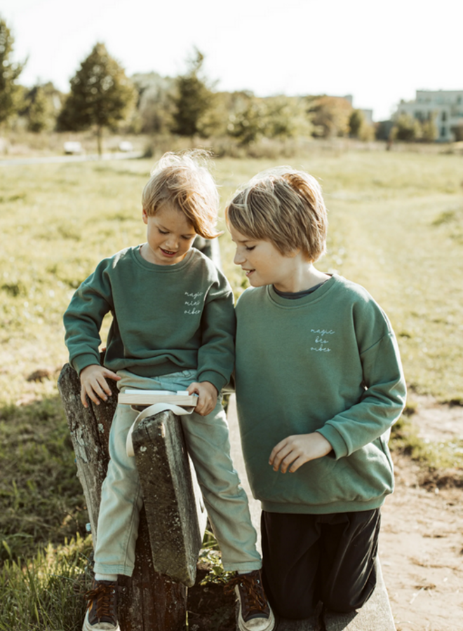 Elle and Rapha - Sweater BRO pine green (loose fit)