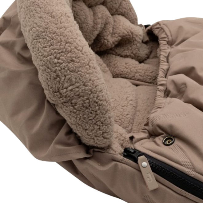Jollein - Voetenzak Buggy Embossed milky coffee