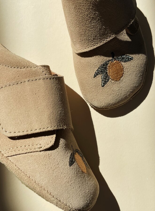 Konges Slojd - Mamour Embroidery footies Sand