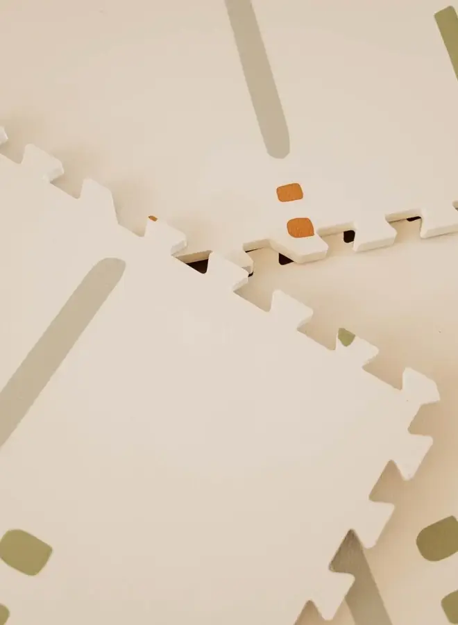 Play & go - Puzzlemat, storage box & mini house - farm design