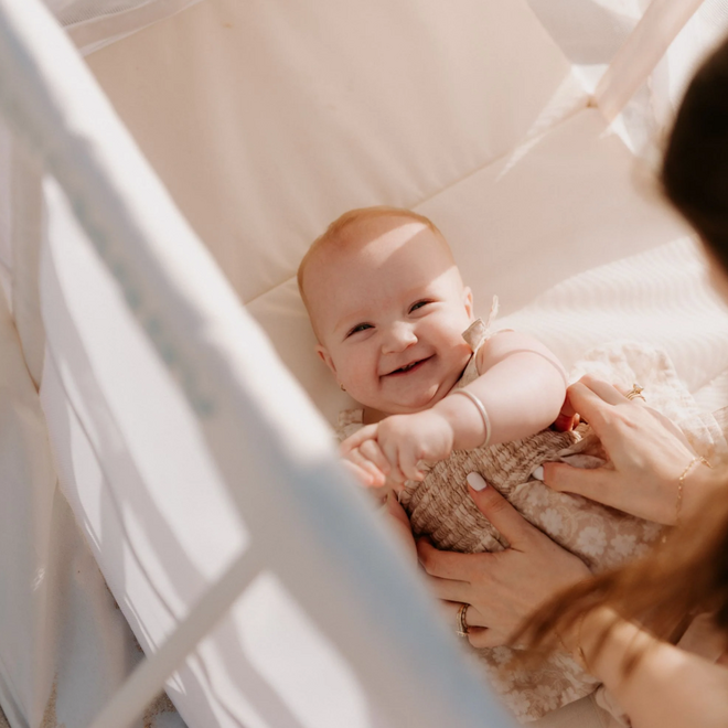 Aeromoov - Reisbed confetti hearts