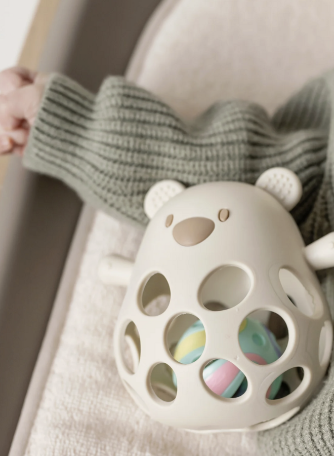 Nattou - Bear Rattle and ball clay