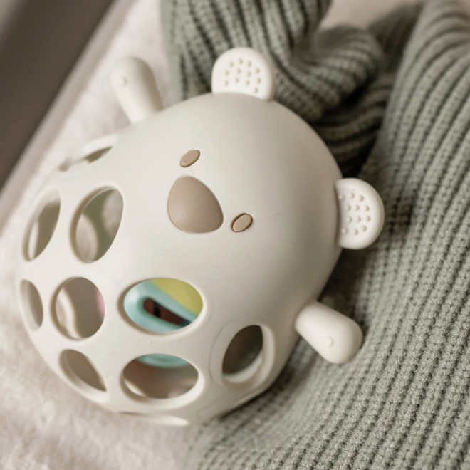 Nattou - Bear Rattle and ball clay