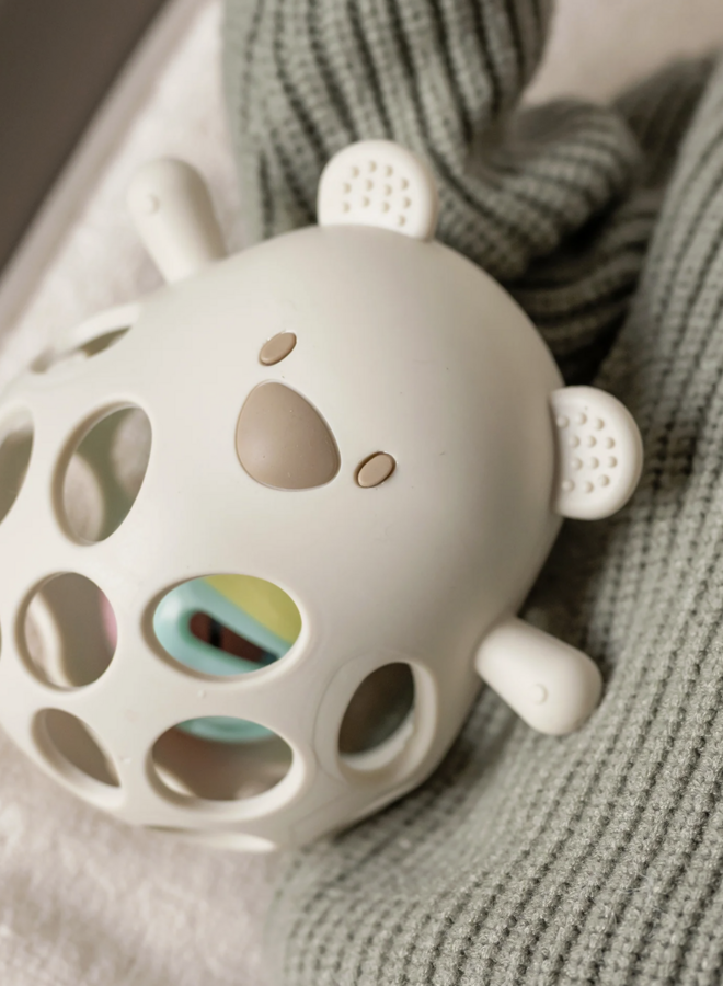 Nattou - Bear Rattle and ball clay