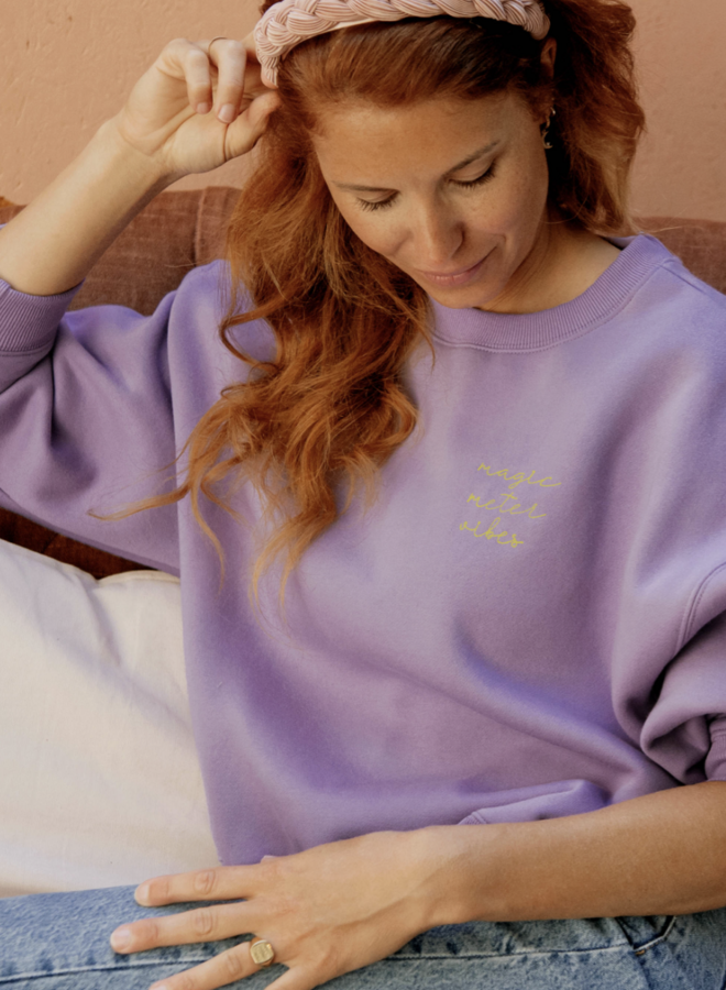 Elle and Rapha - Sweater METER loose fit Fresh lavender
