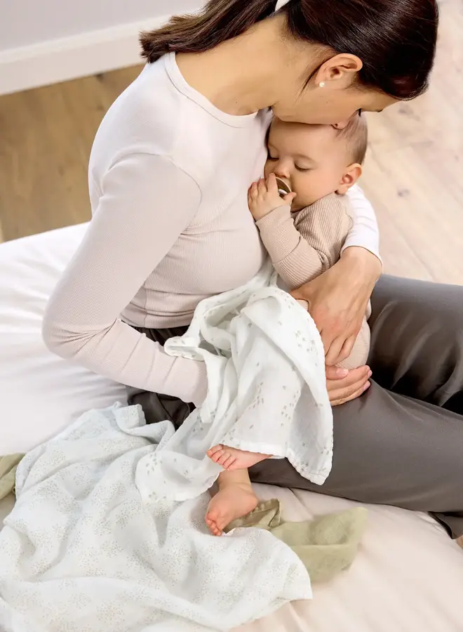 Lässig - Swaddle & Burp Blanket L Miracle of  Nature Leaves