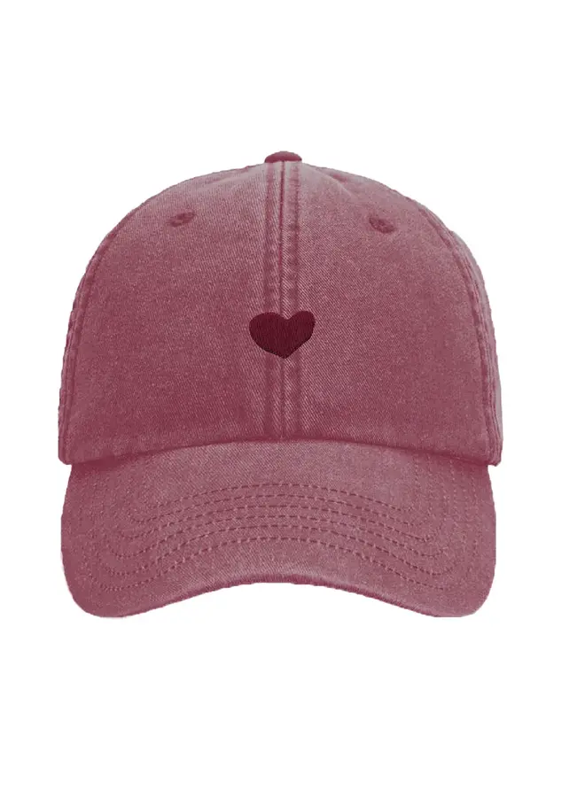 Elle and Rapha - Cap Heart wine
