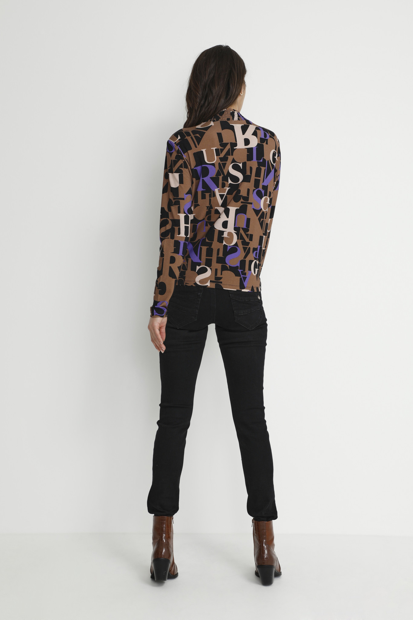 CREAM 10610549 Crmarion turtleneckk violet logo print