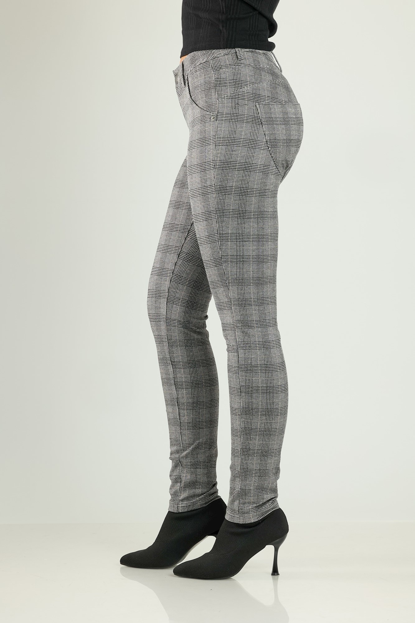 BIANCO 222806 Azurite bla black check boyfriend trouser