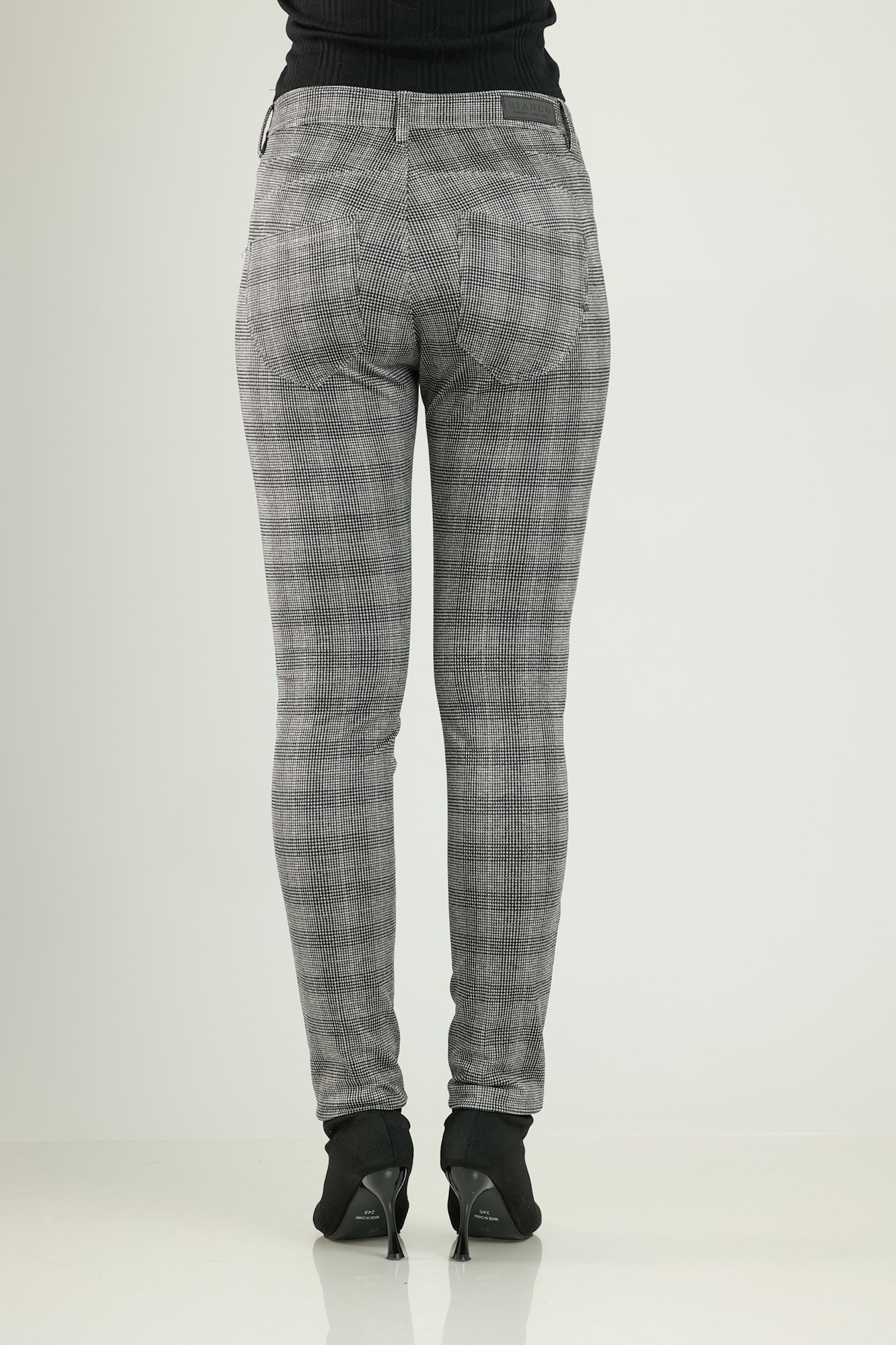 BIANCO 222806 Azurite bla black check boyfriend trouser