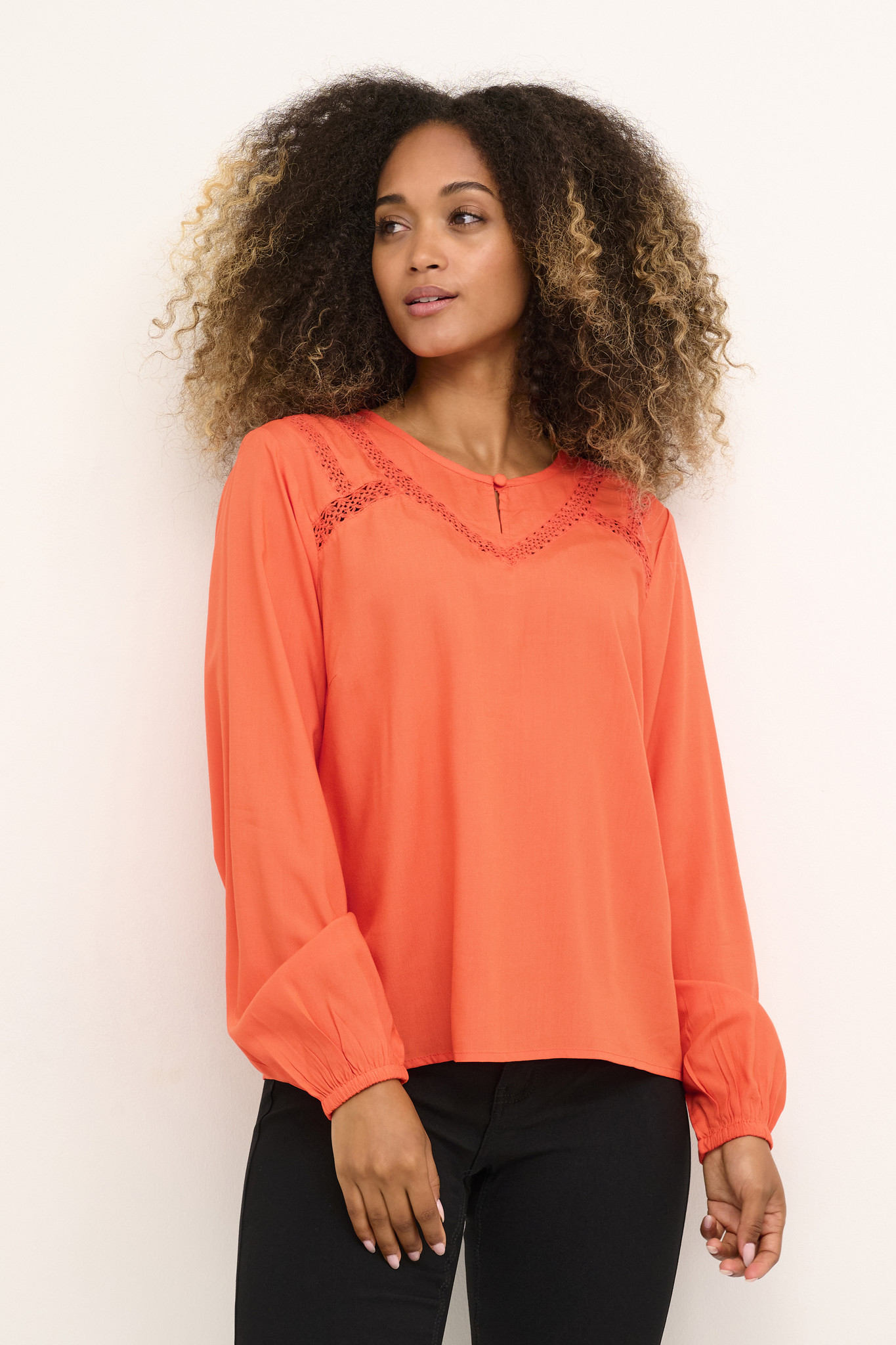 CREAM 10611176 Crmanlia blouse tigerlily