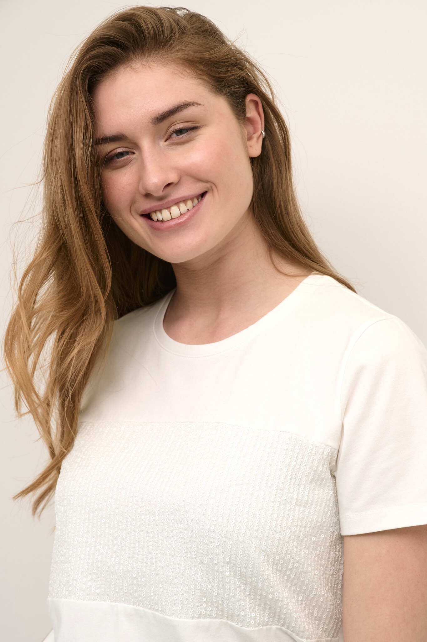 CULTURE CUgith Sequin T-Shirt 50110084 Spring Gardenia 500013