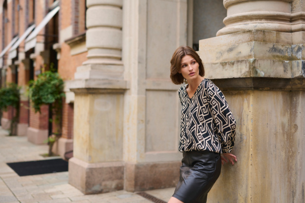 CULTURE CUmalton Blouse 50110017 Black 500012