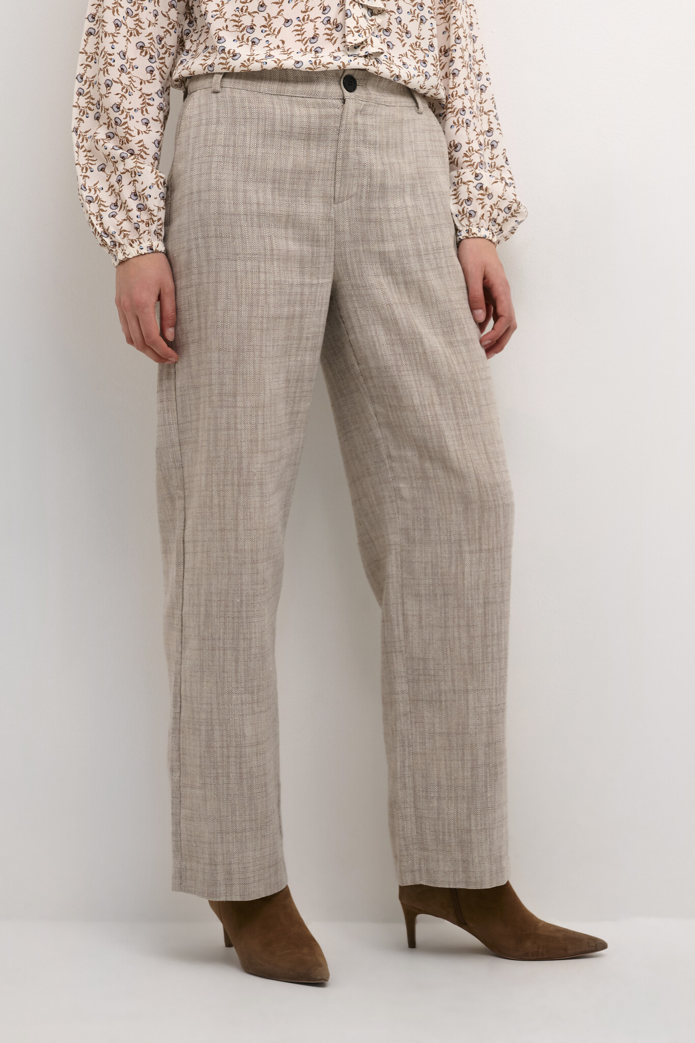CREAM 10612140 Crturid pants sand herringbone